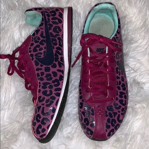 Women’s leopard Nike 7.5